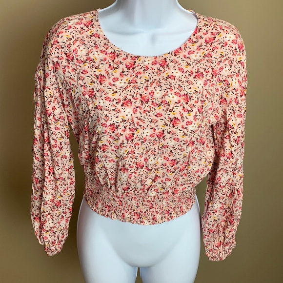 Spring top - Picture 1 of 10